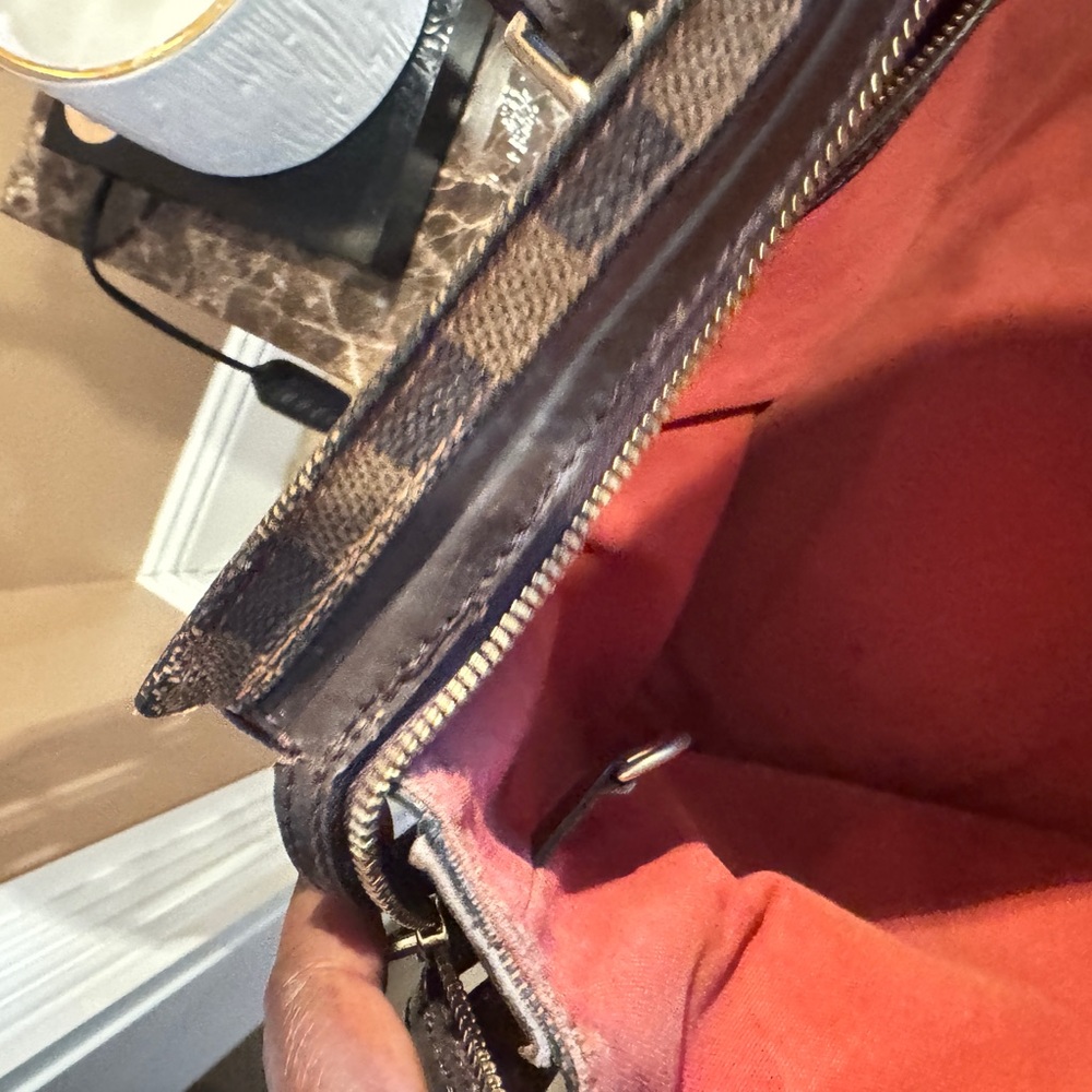Louis Vuitton Chelsea tote bag with dust bag - Picture 11 of 14